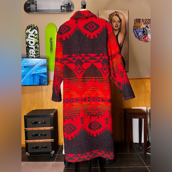 Vintage Woolrich Women’s Wool Long Coat Blanket Southwest Aztec Size M - Picture 5 of 10